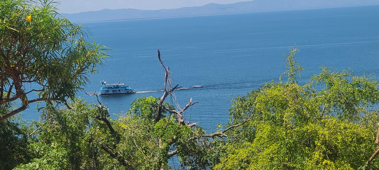 Boat cruise across Lake Kariba