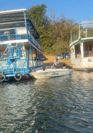 Sunset boat cruise on Lake Kariba